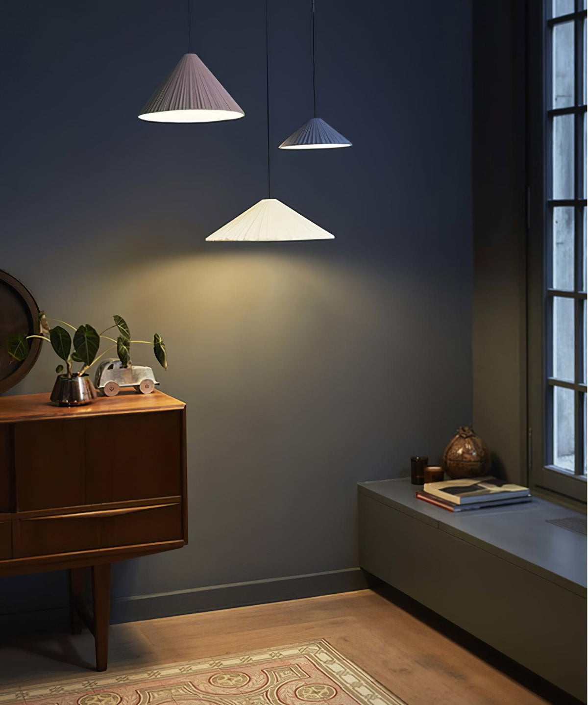 Cone Hat resina lampada a sospensione