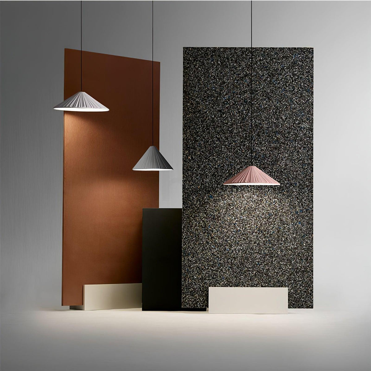 Cone Hat resina lampada a sospensione