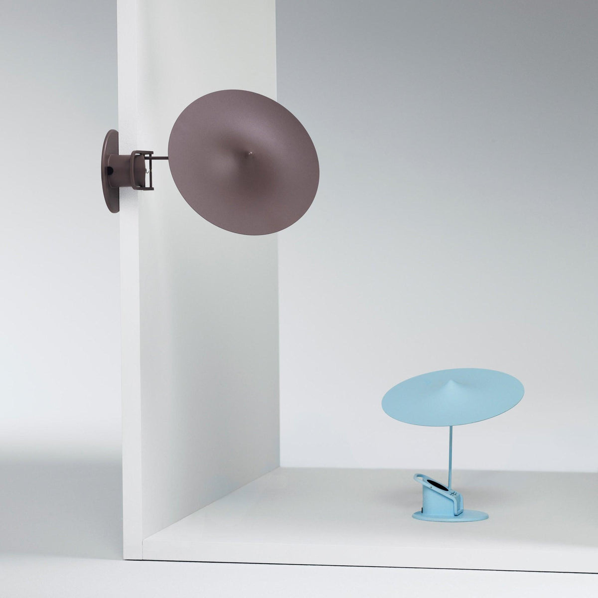 Lumoce lampada da tavolo futuristica
