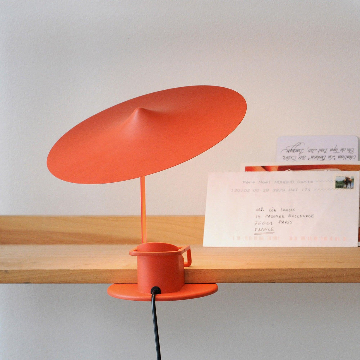 Lumoce lampada da tavolo futuristica