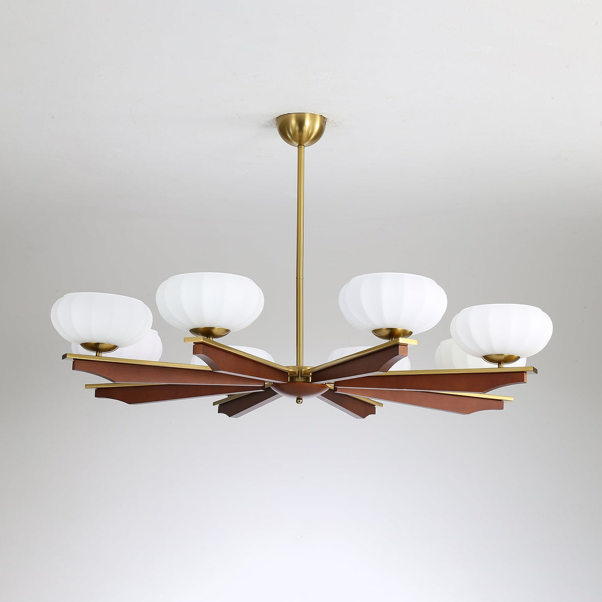 Uzoror lampadario Eleganza Tradizionale in legno vintage