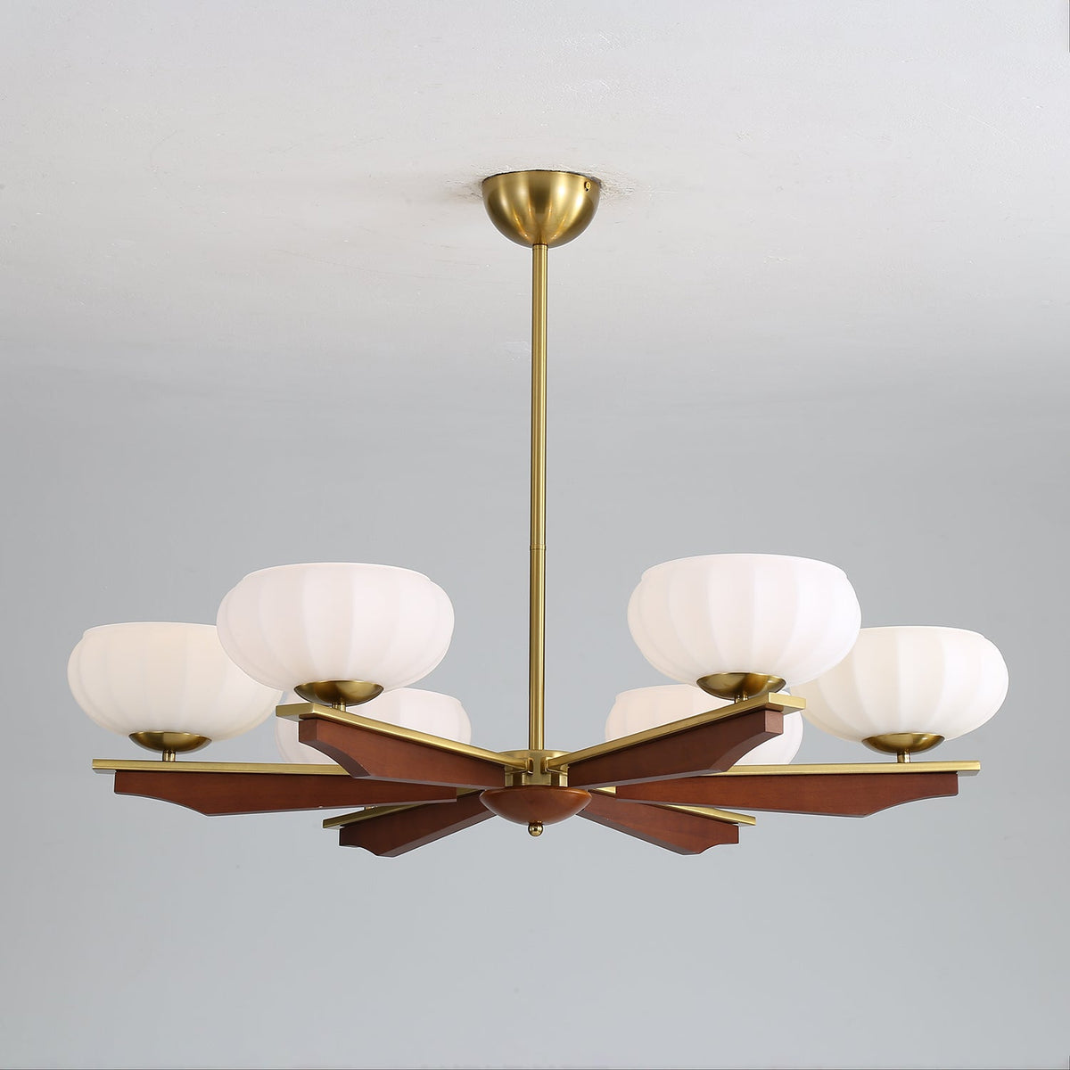 Uzoror lampadario Eleganza Tradizionale in legno vintage