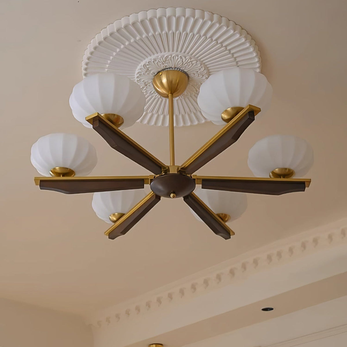 Uzoror lampadario Eleganza Tradizionale in legno vintage