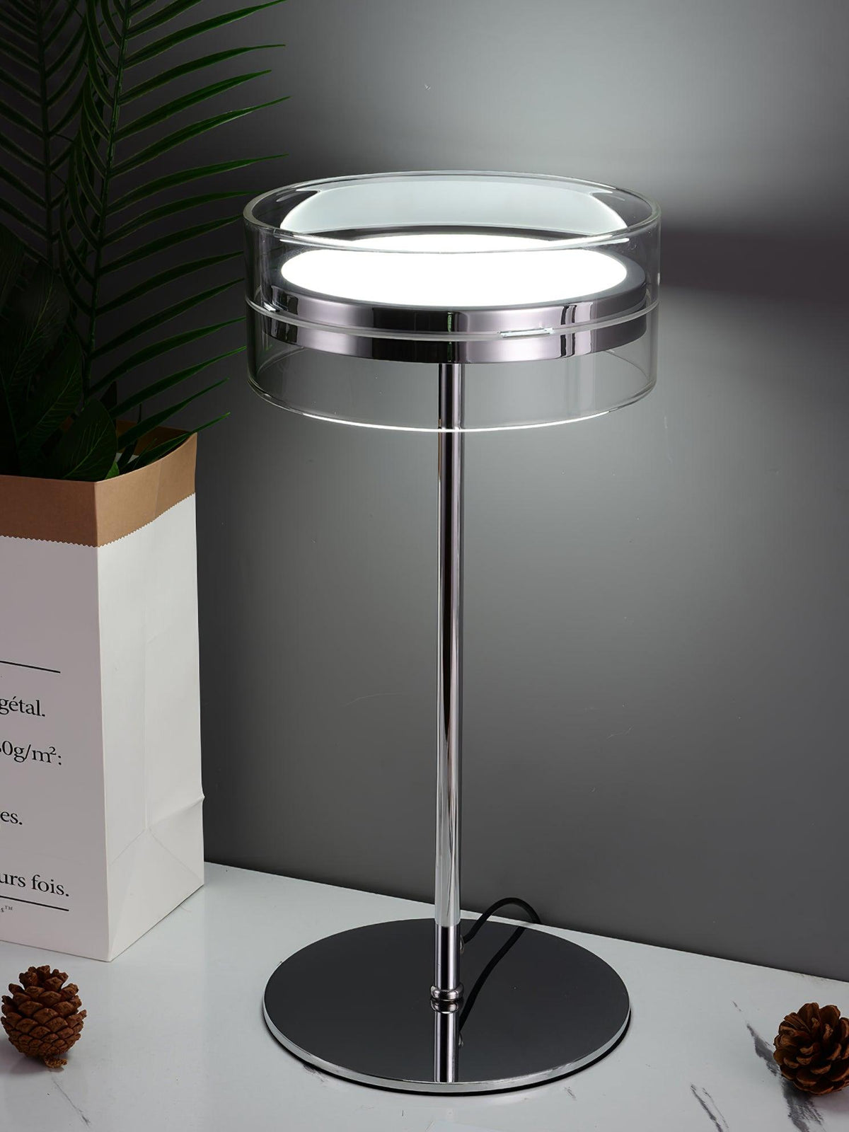Lioreette lampada da tavolo in cromo e vetro