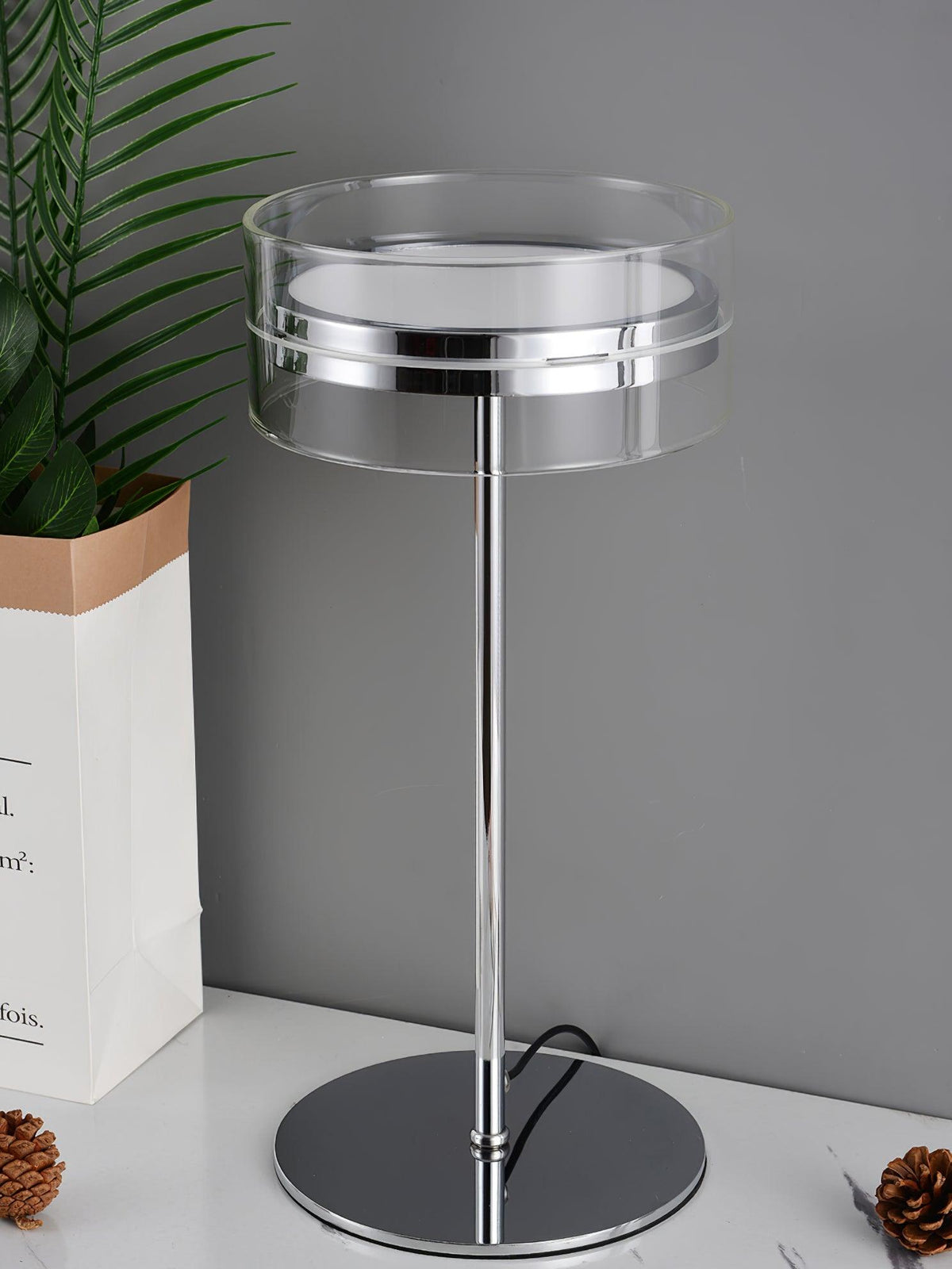 Lioreette lampada da tavolo in cromo e vetro