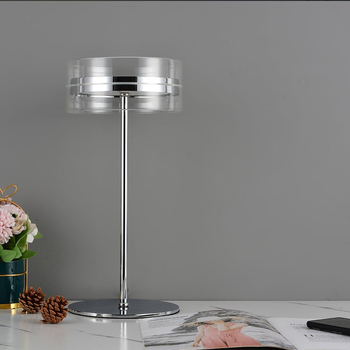 Lioreette lampada da tavolo in cromo e vetro