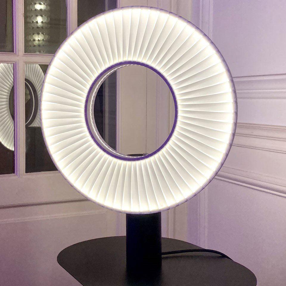 Levara lampada da tavolo in tessuto