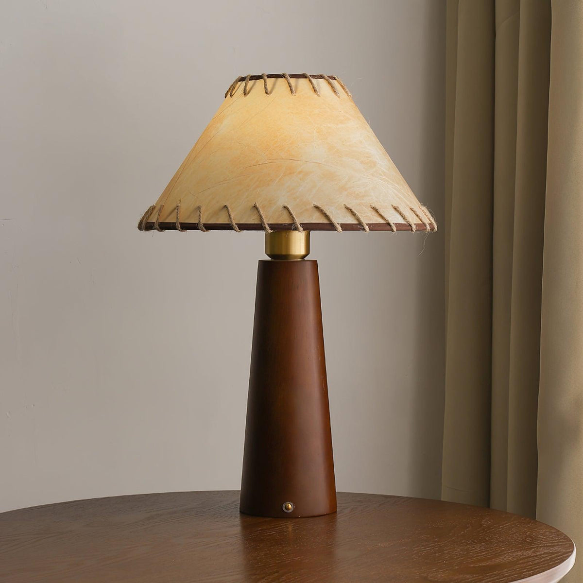 Ciroella lampada da tavolo