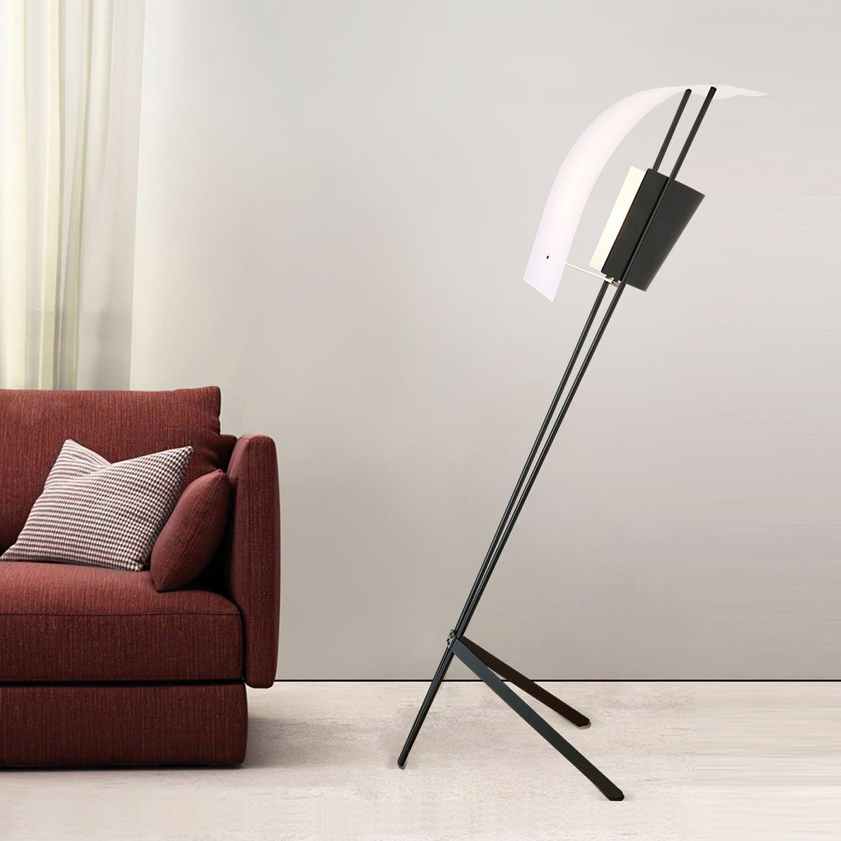 Ulvynil lampada da terra minimalista
