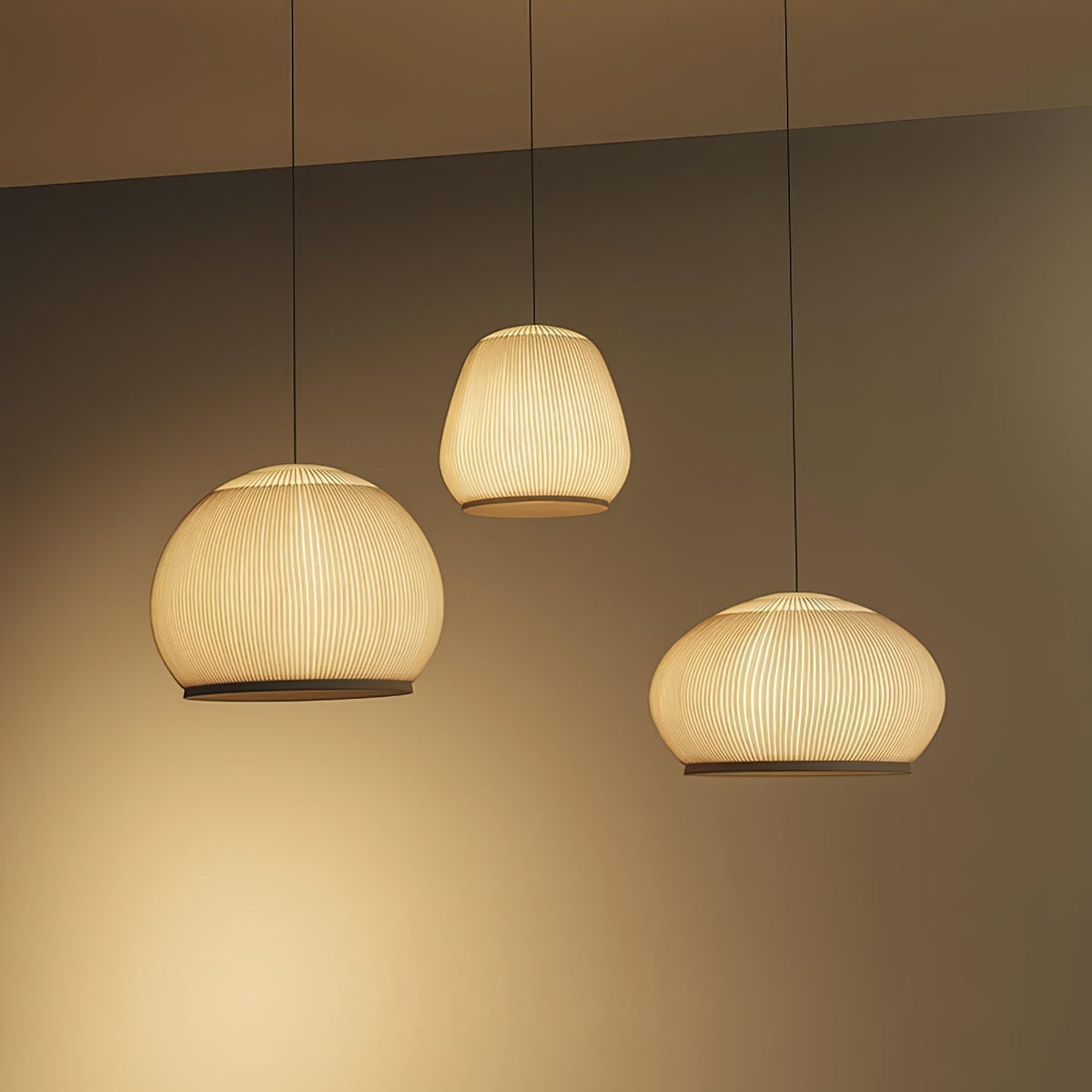 Lineiella lampada a sospensione in tessuto minimalista