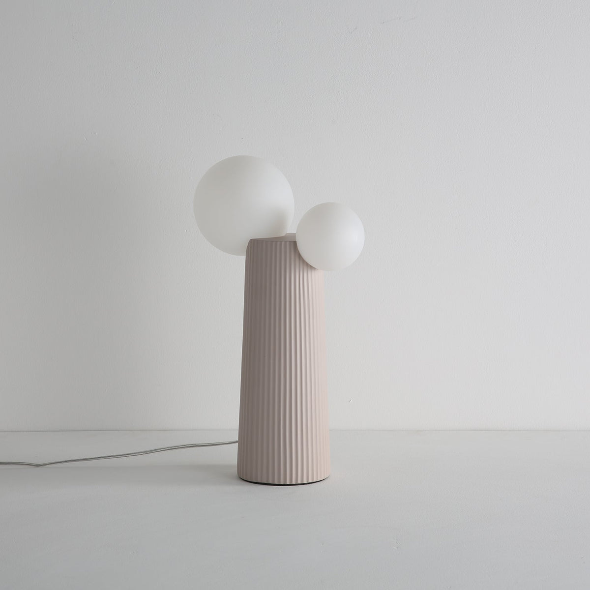 Zenithre lampada da tavolo in resina e plastica