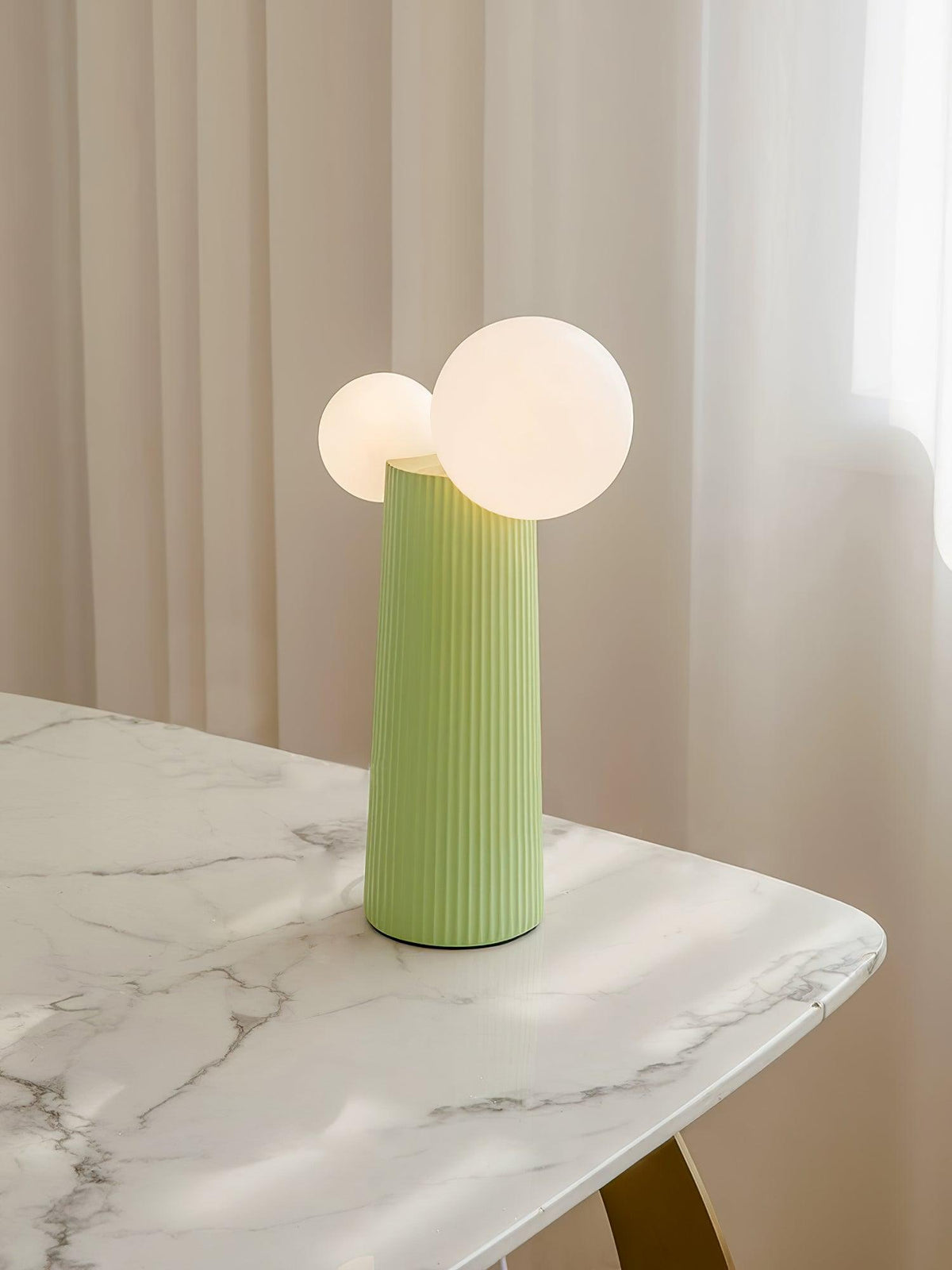 Zenithre lampada da tavolo in resina e plastica