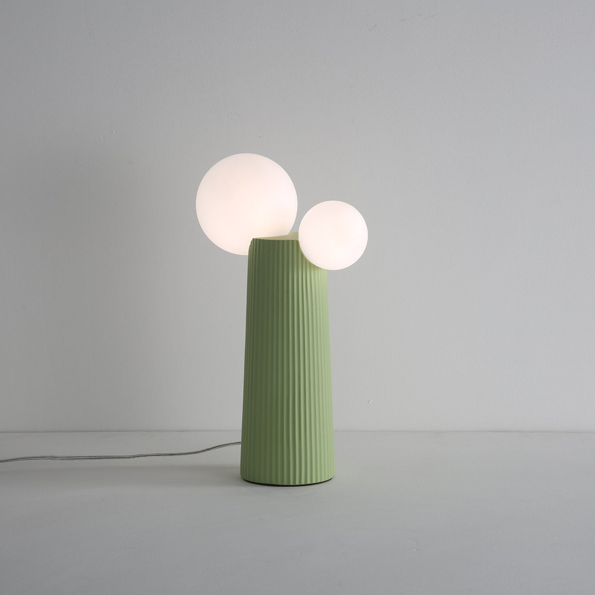 Zenithre lampada da tavolo in resina e plastica