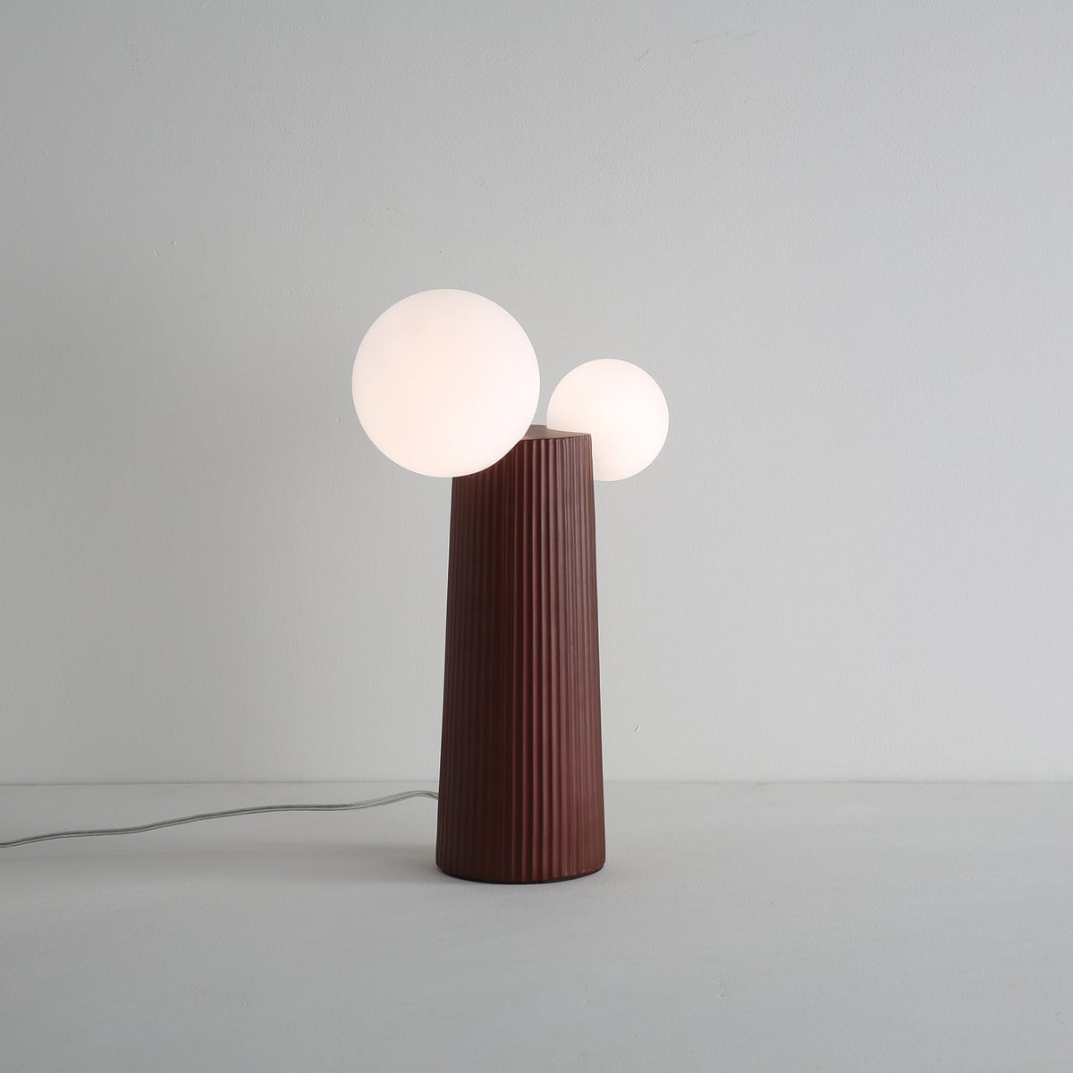 Zenithre lampada da tavolo in resina e plastica
