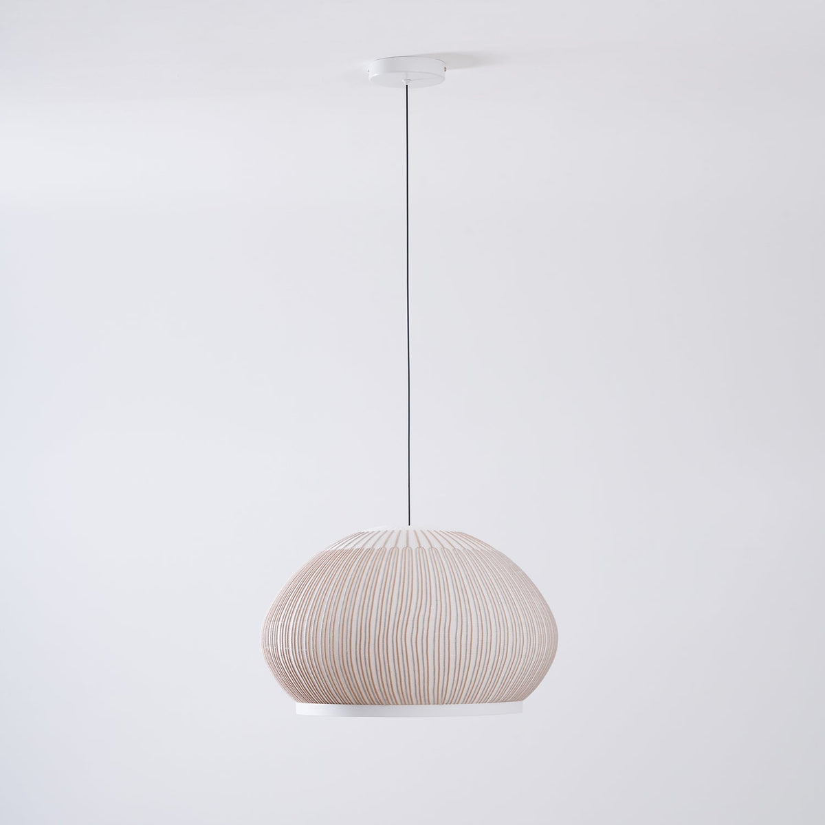 Lineiella lampada a sospensione in tessuto minimalista