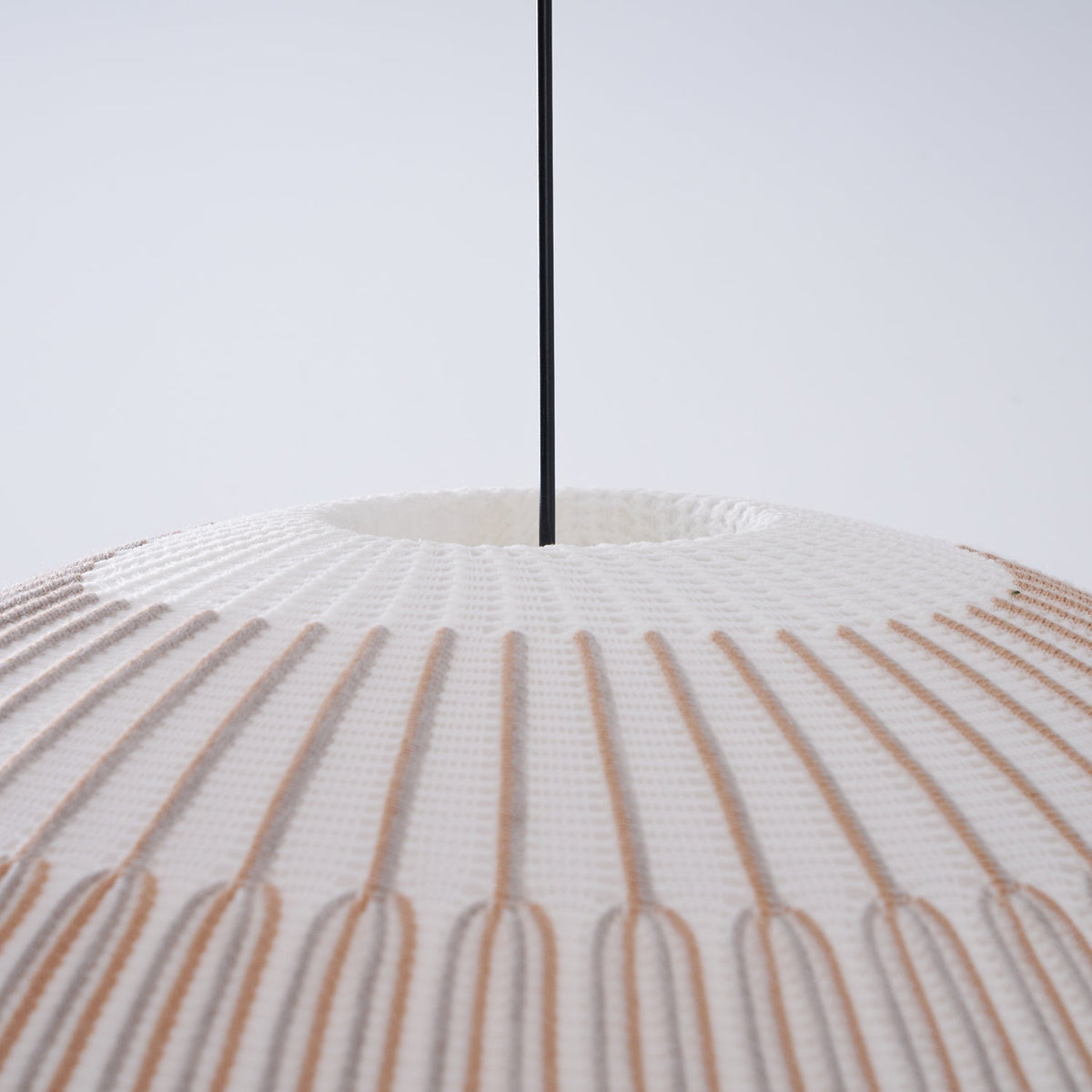 Lineiella lampada a sospensione in tessuto minimalista