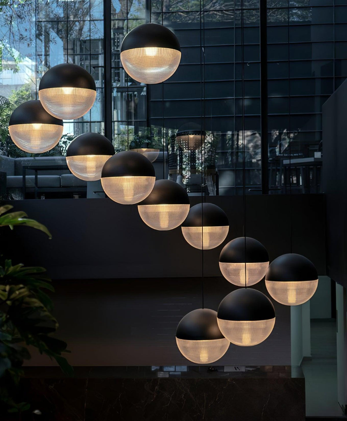 Kevelo lampada a sospensione ottone vetro moderna