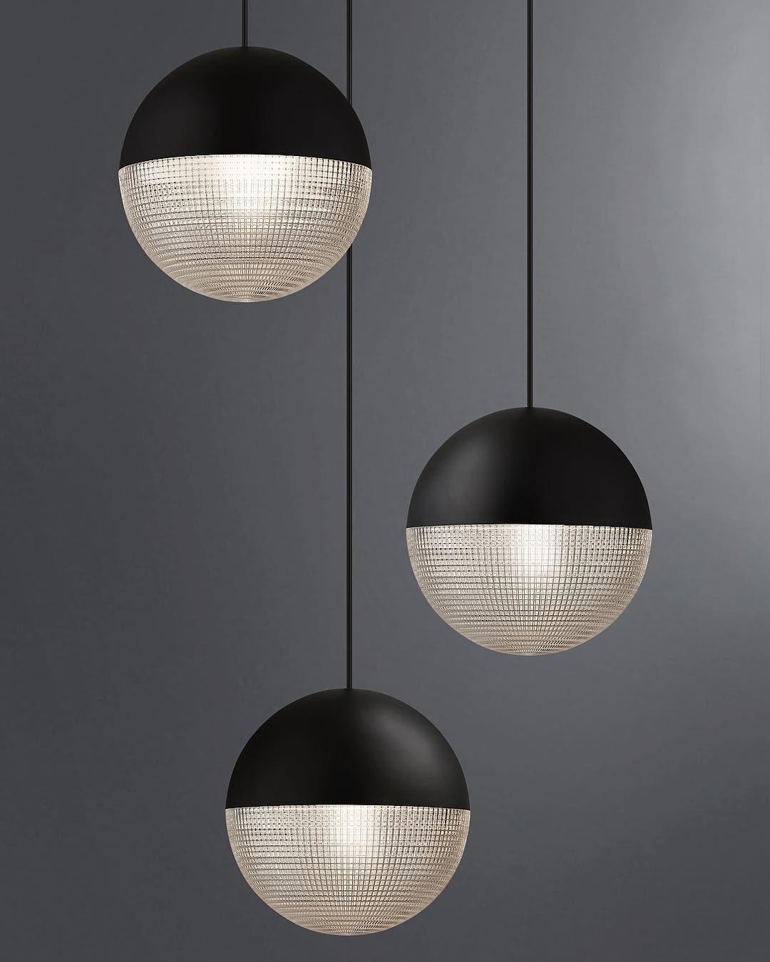 Kevelo lampada a sospensione ottone vetro moderna