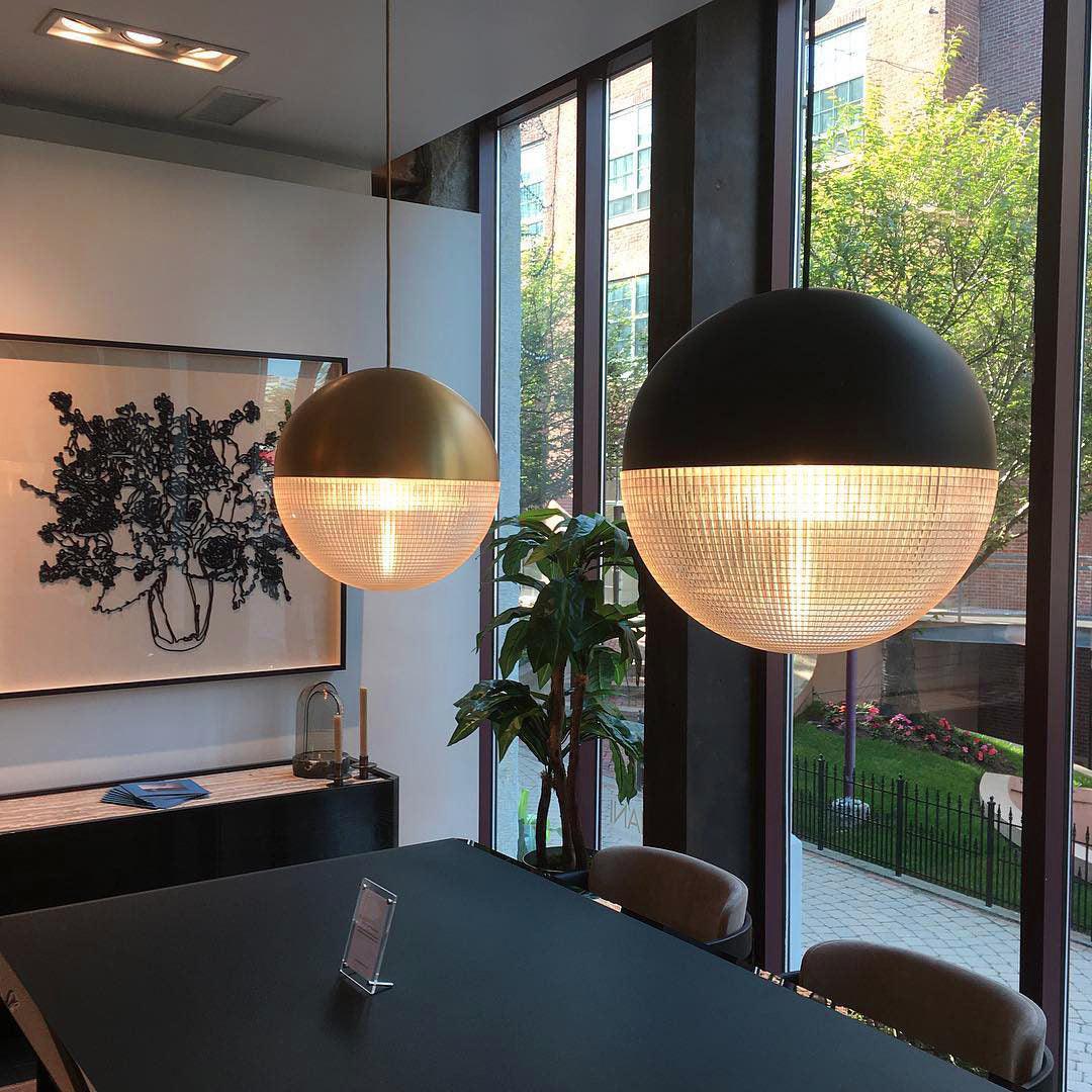 Kevelo lampada a sospensione ottone vetro moderna