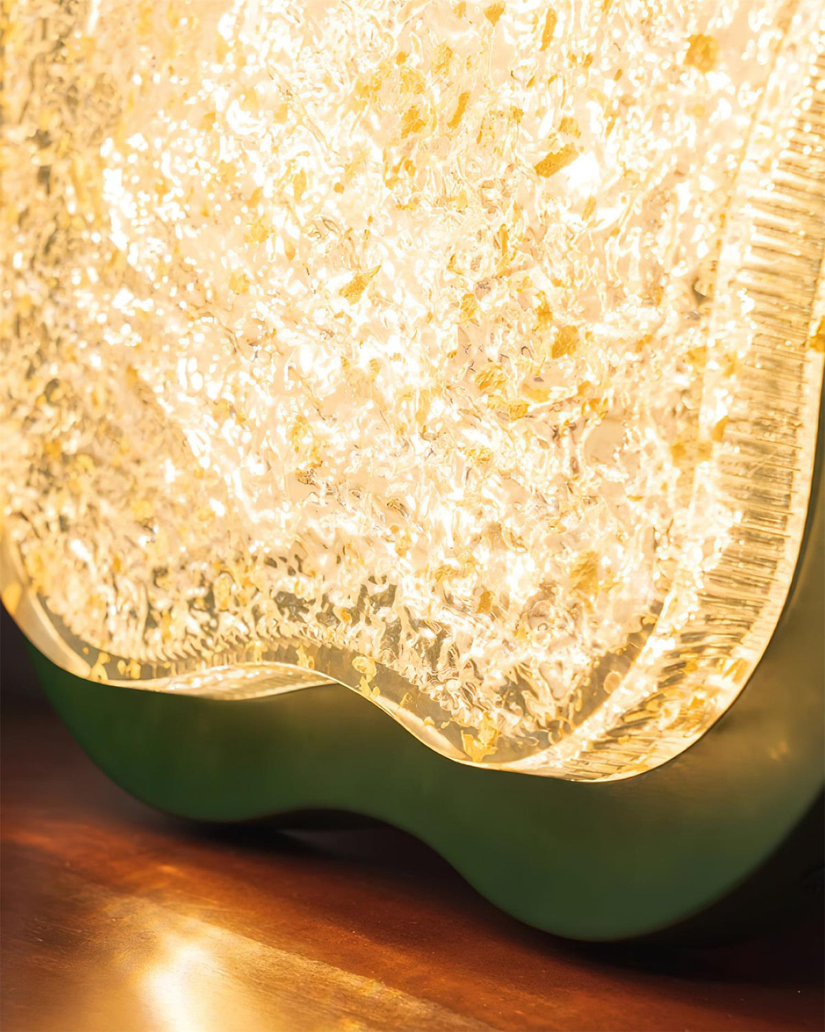 Lampada da soffitto irregolare in resina con foglia d'oro moderna artistica verde