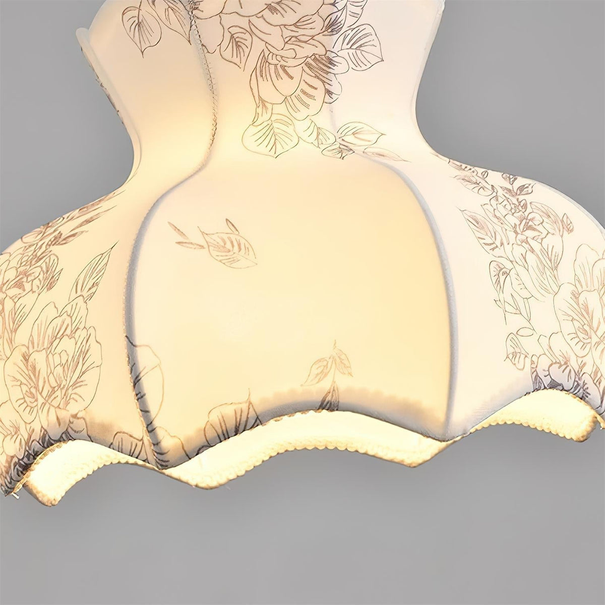 Lampada a sospensione in metallo e legno con tessuto vintage floreale elegante