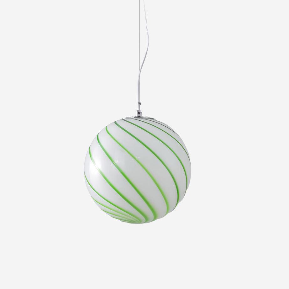 Kairo lampada a sospensione Globale in vetro con strisce verdi a spirale di colore verde a globo