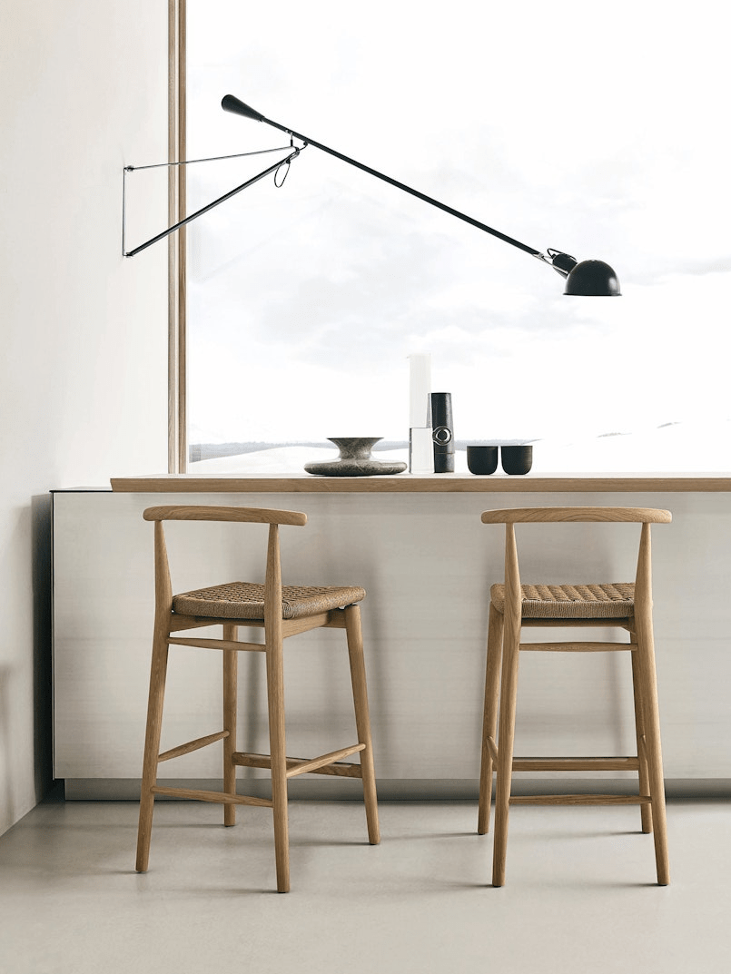 Vellaro lampada da parete con Braccio Oscillante Lungo