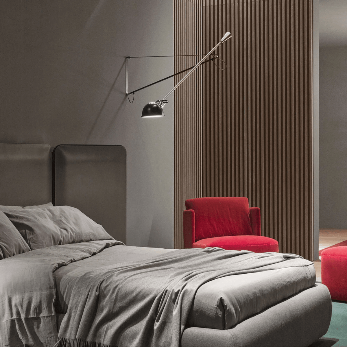 Vellaro lampada da parete con Braccio Oscillante Lungo