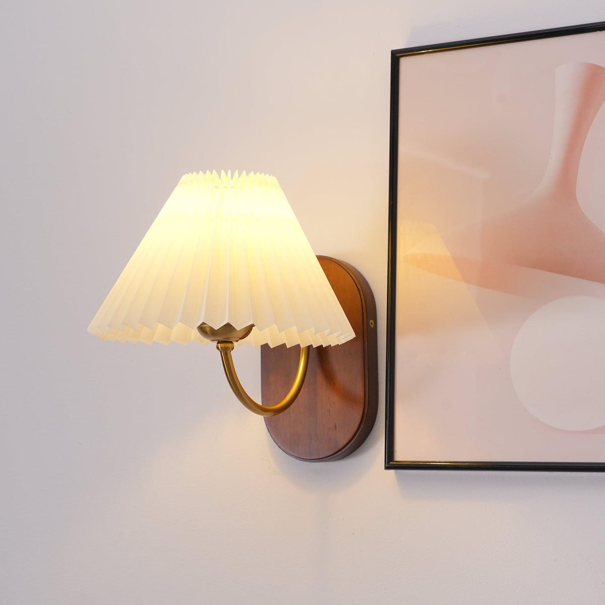 Teriiraine lampada da parete vintage con Paralume Pleatato