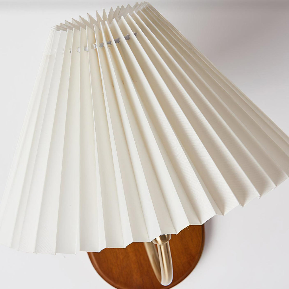 Teriiraine lampada da parete vintage con Paralume Pleatato