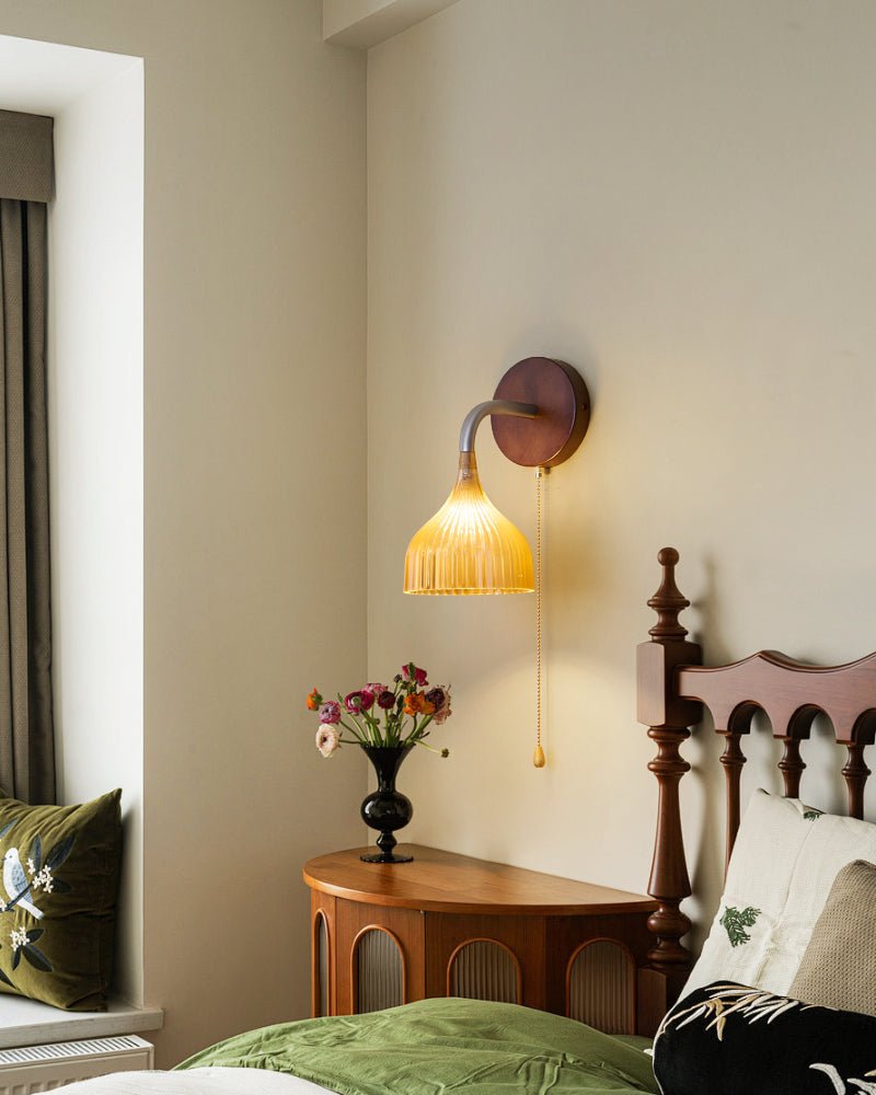 Cimararae Elegance lampada da parete in legno classico