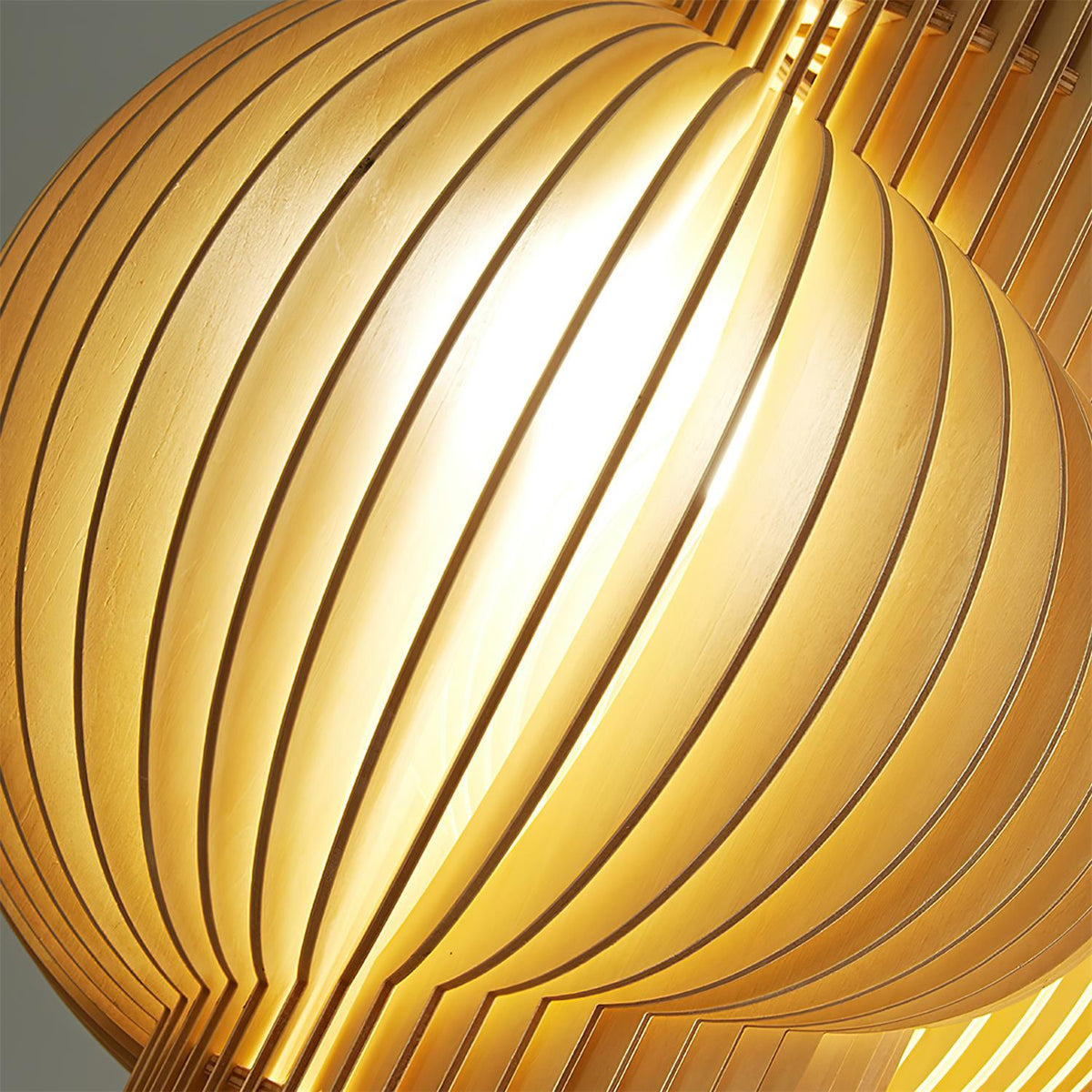 Rinaena lampada a sospensione in legno