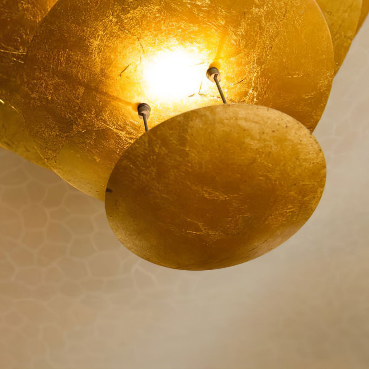 Phelion lampada a sospensione con foglia d'oro stratificata