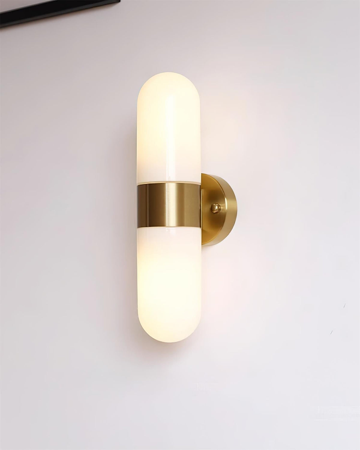 Lampada da parete in metallo e vetro, stile moderno minimalista verticale per camera da letto