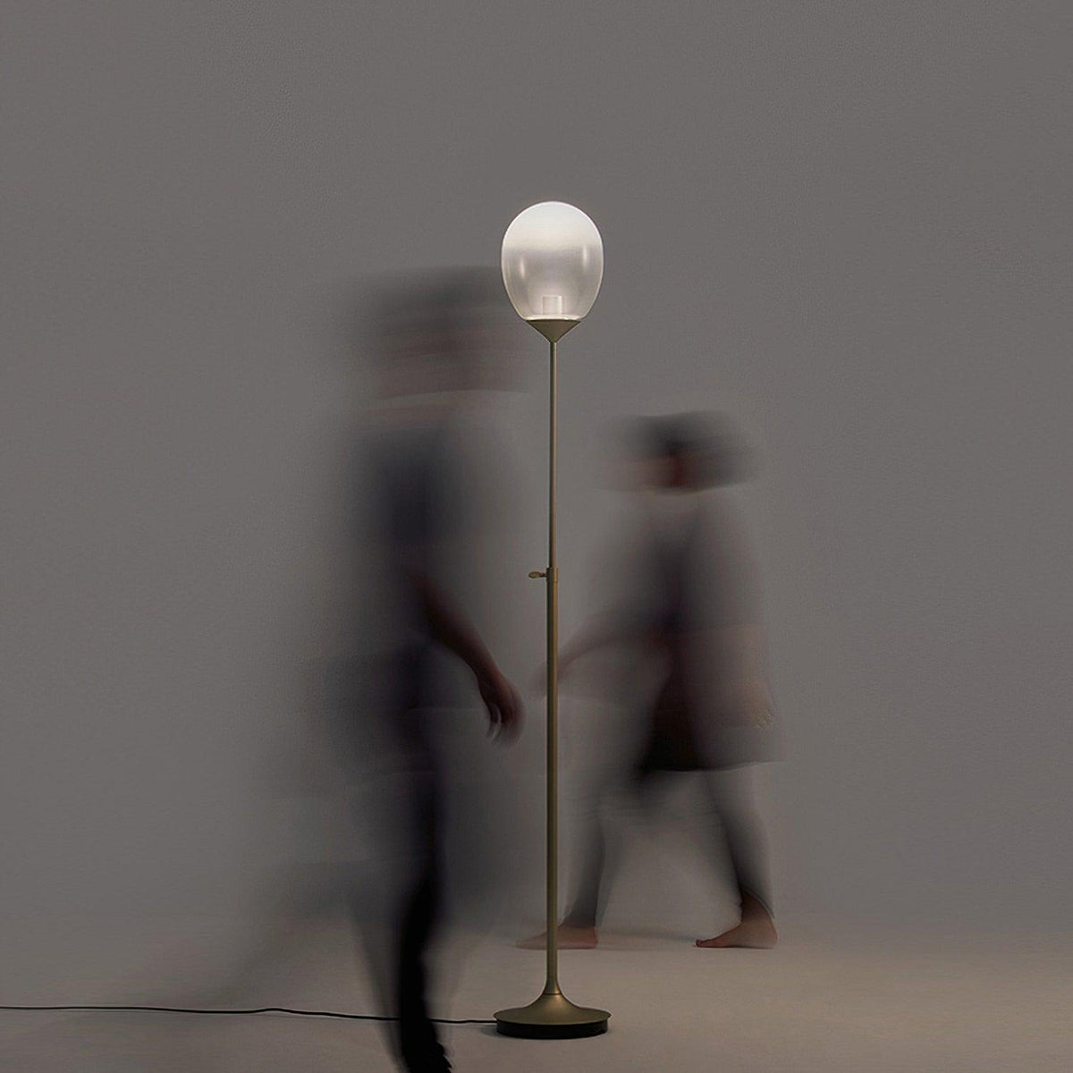 Unex lampada da tavolo in vetro oro artistico