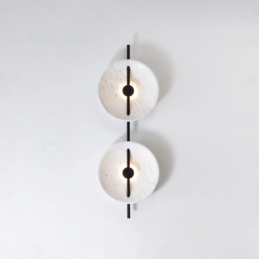 Nerarira lampada da parete in marmo