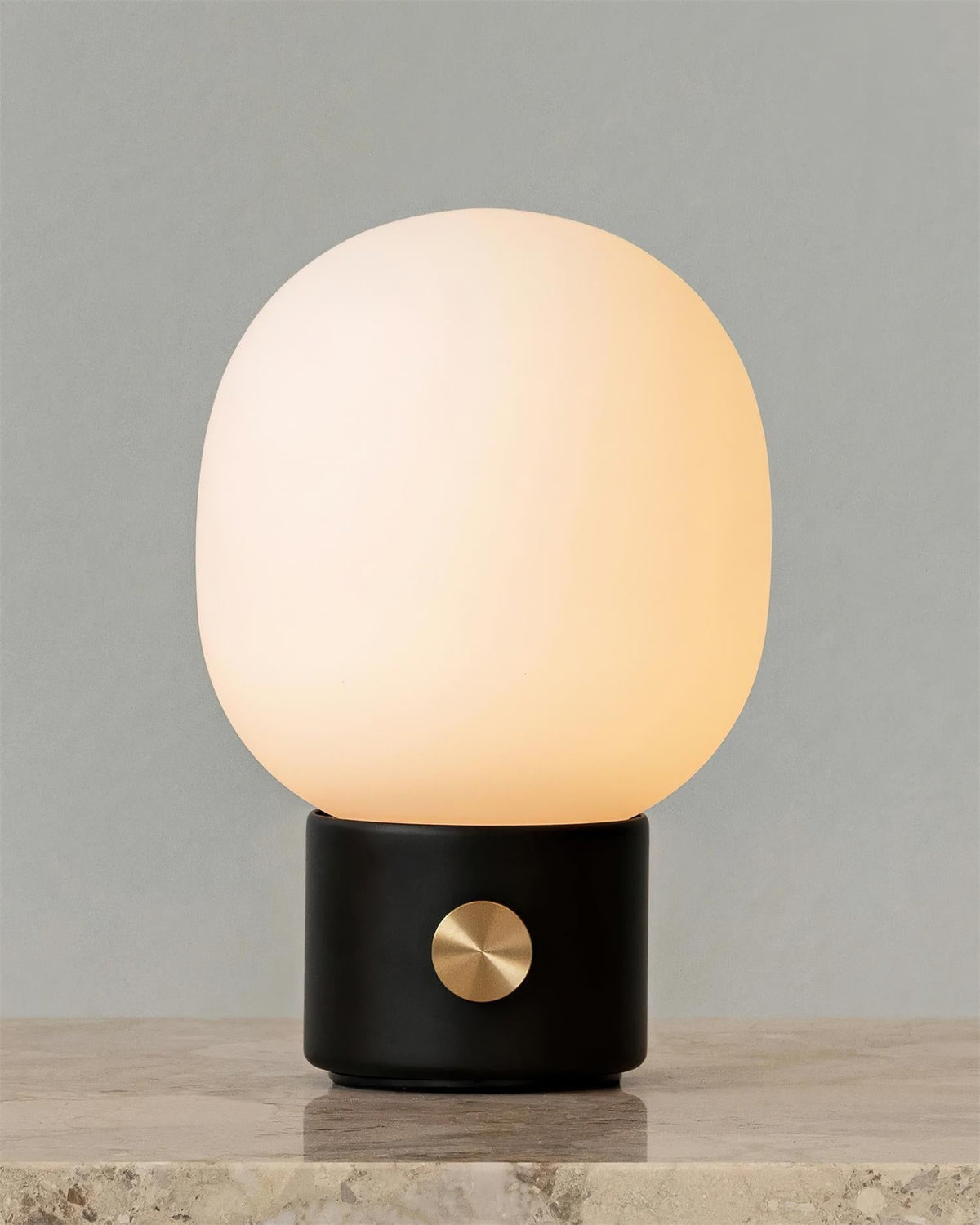Velaaya lampada da tavolo