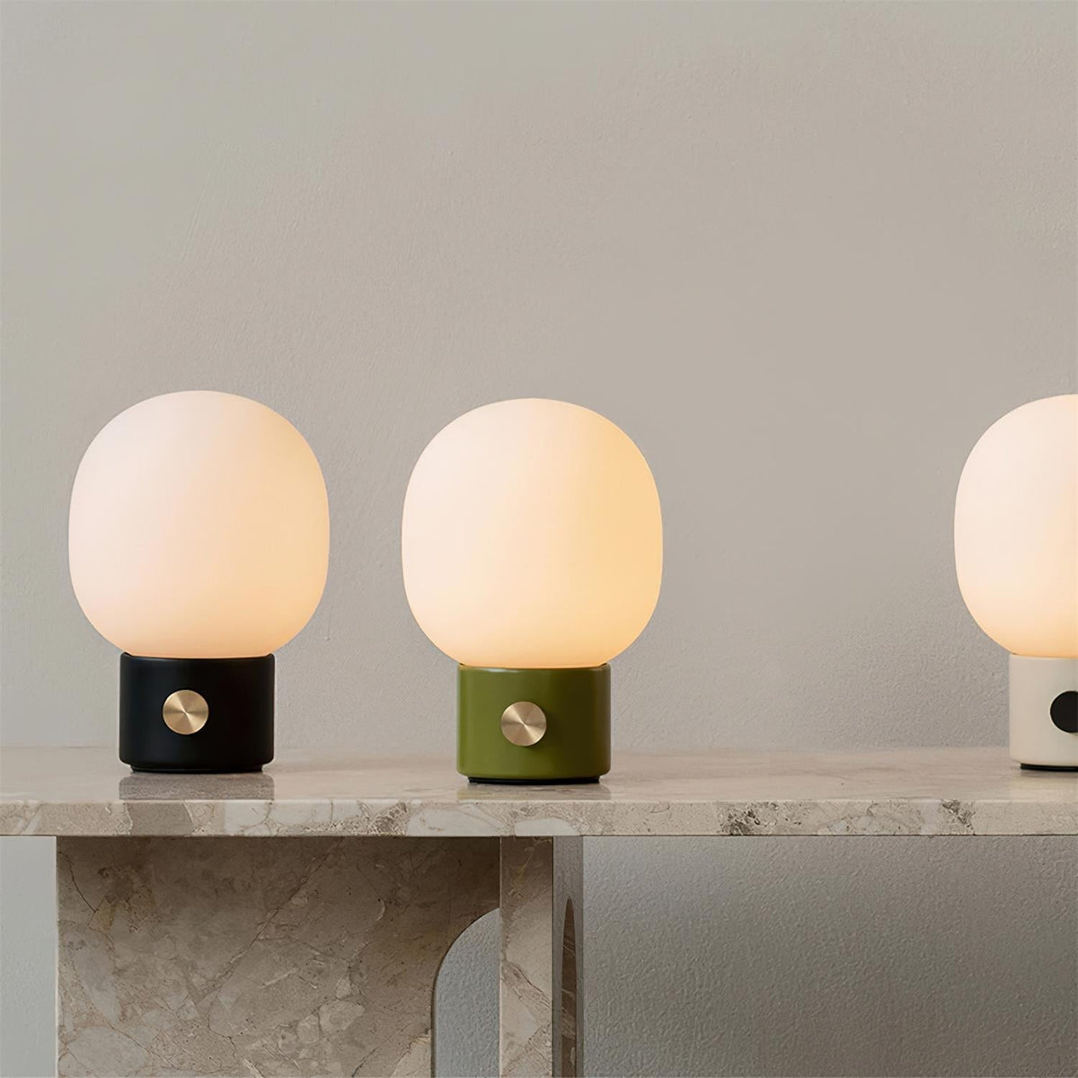Velaaya lampada da tavolo