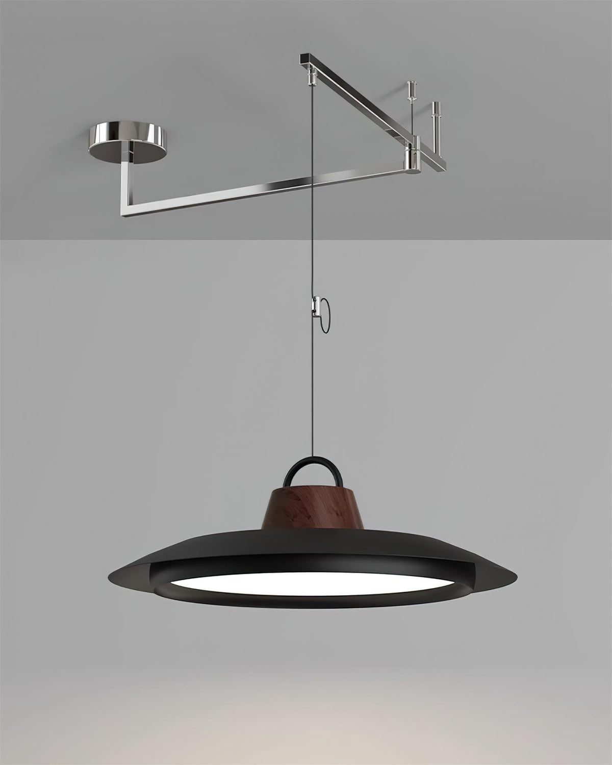 Elaisenne lampada a sospensione con braccio oscillante