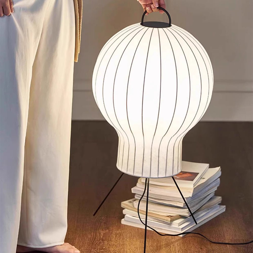 Balloon lampada da terra minimalista in Seta a globo