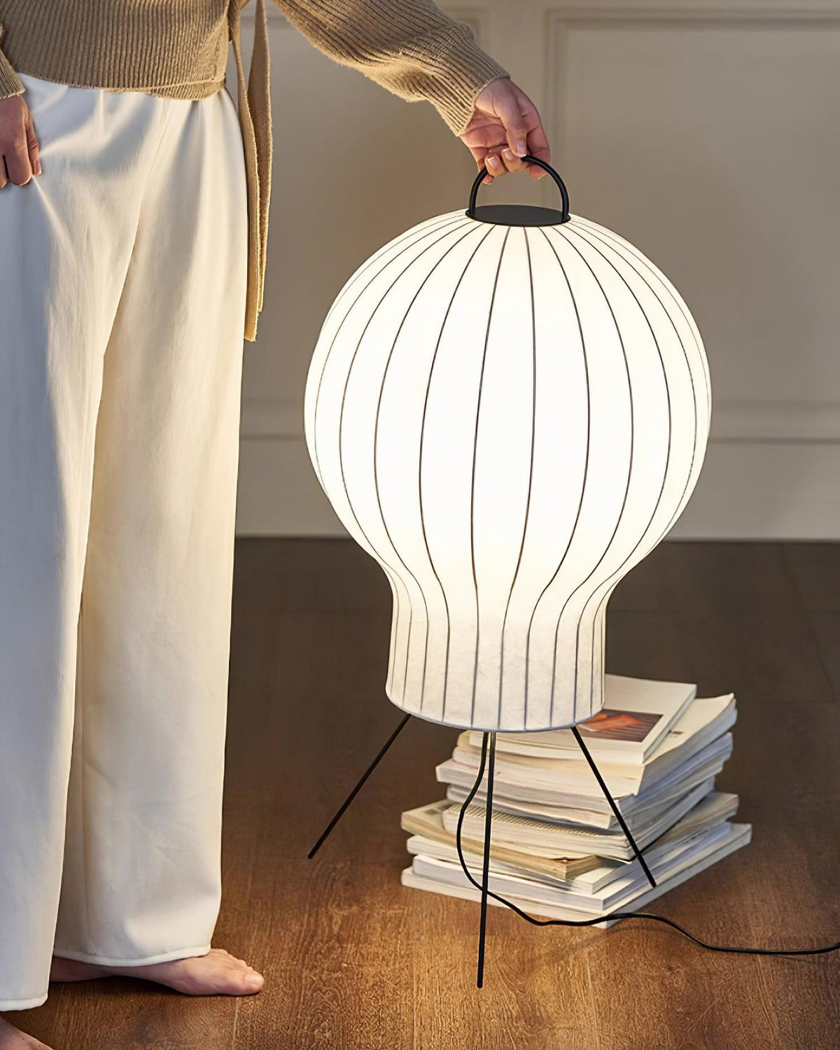 Balloon lampada da terra minimalista in Seta a globo