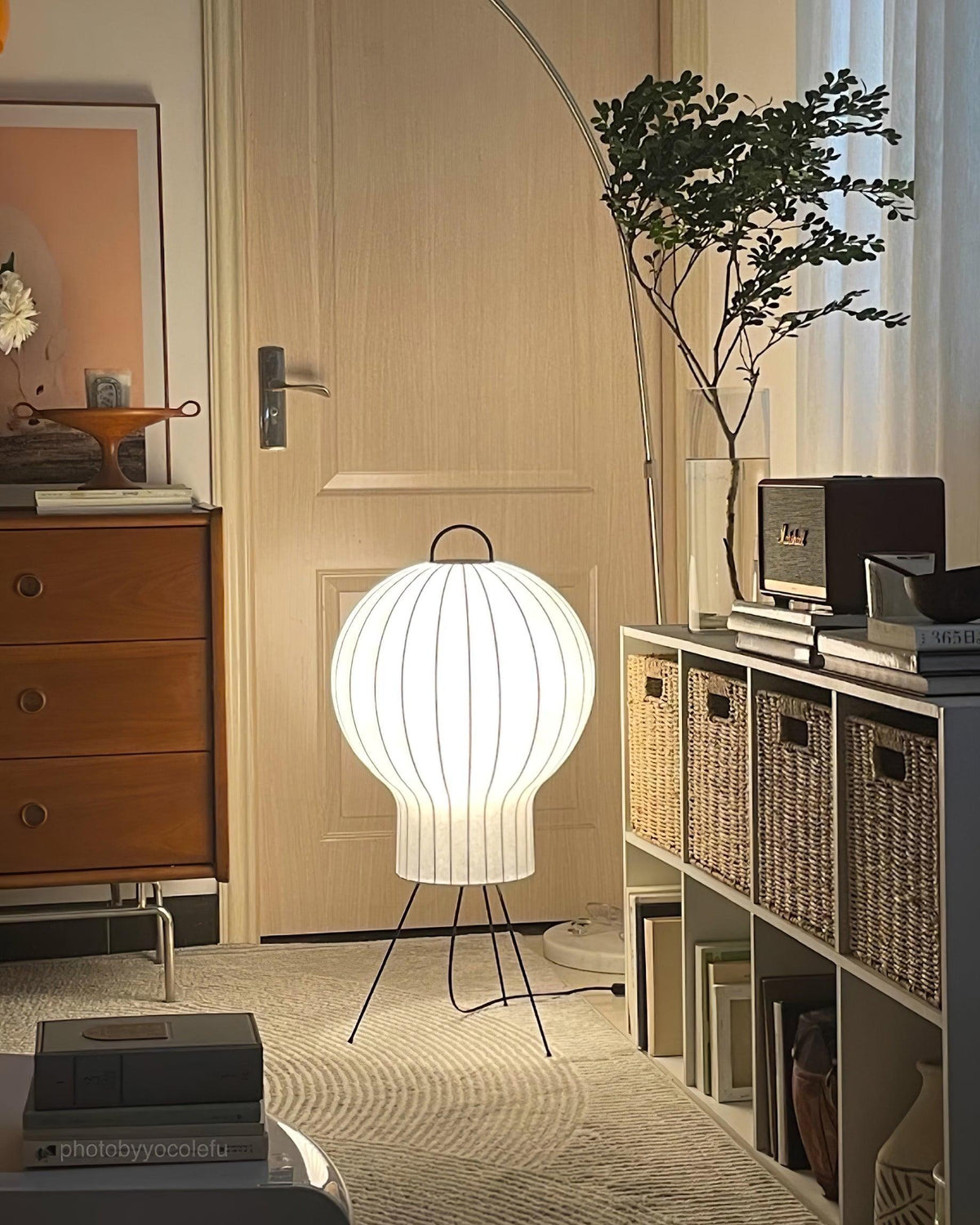 Balloon lampada da terra minimalista in Seta a globo