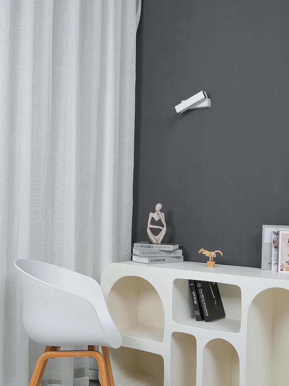 Lampada da parete regolabile in alluminio per camera da letto e soggiorno