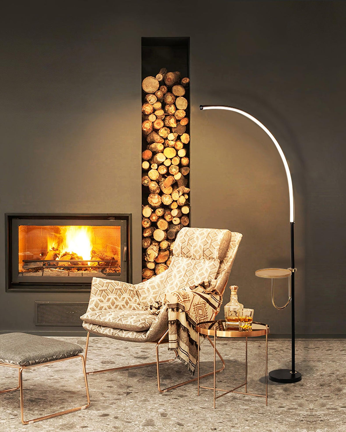Tild lampada da terra in legno e Silicone
