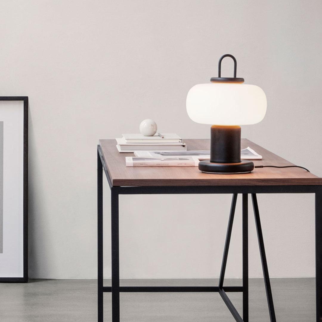 Reveny lampada da tavolo minimalista