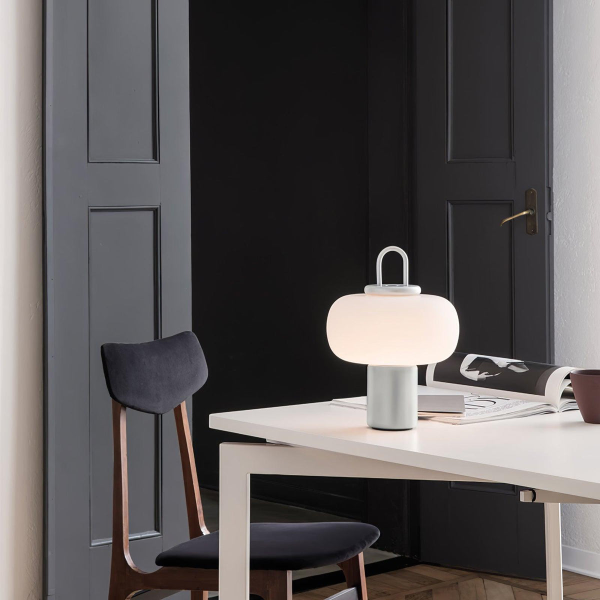 Reveny lampada da tavolo minimalista