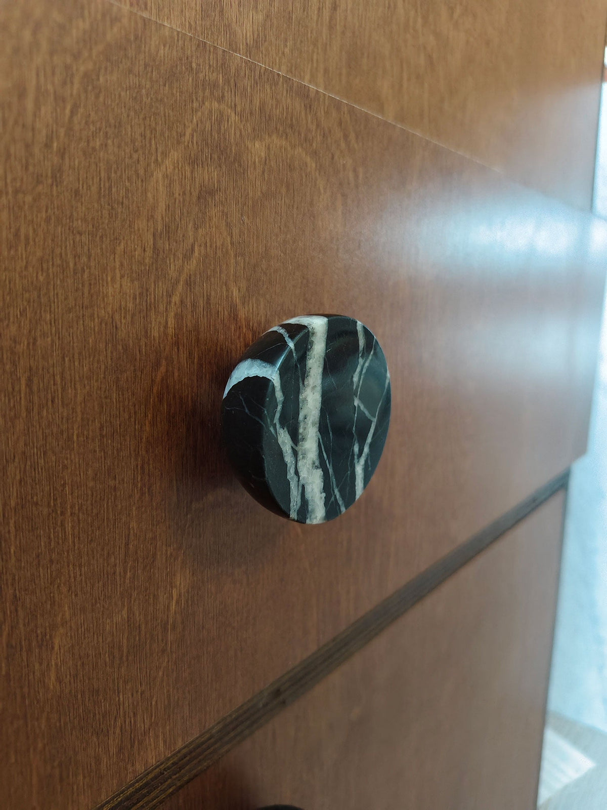 Nerarina Maniglia in marmo Obsidian Core