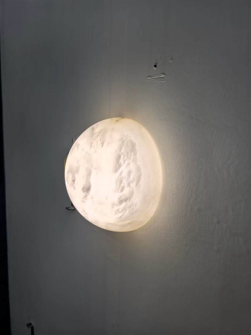 Nyraean lampada da parete in alabastro