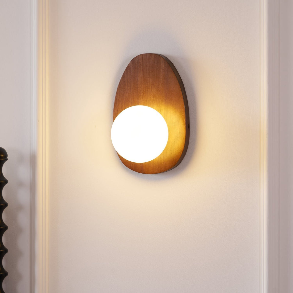 Nylaeiel lampada da parete in legno di noce con vetro