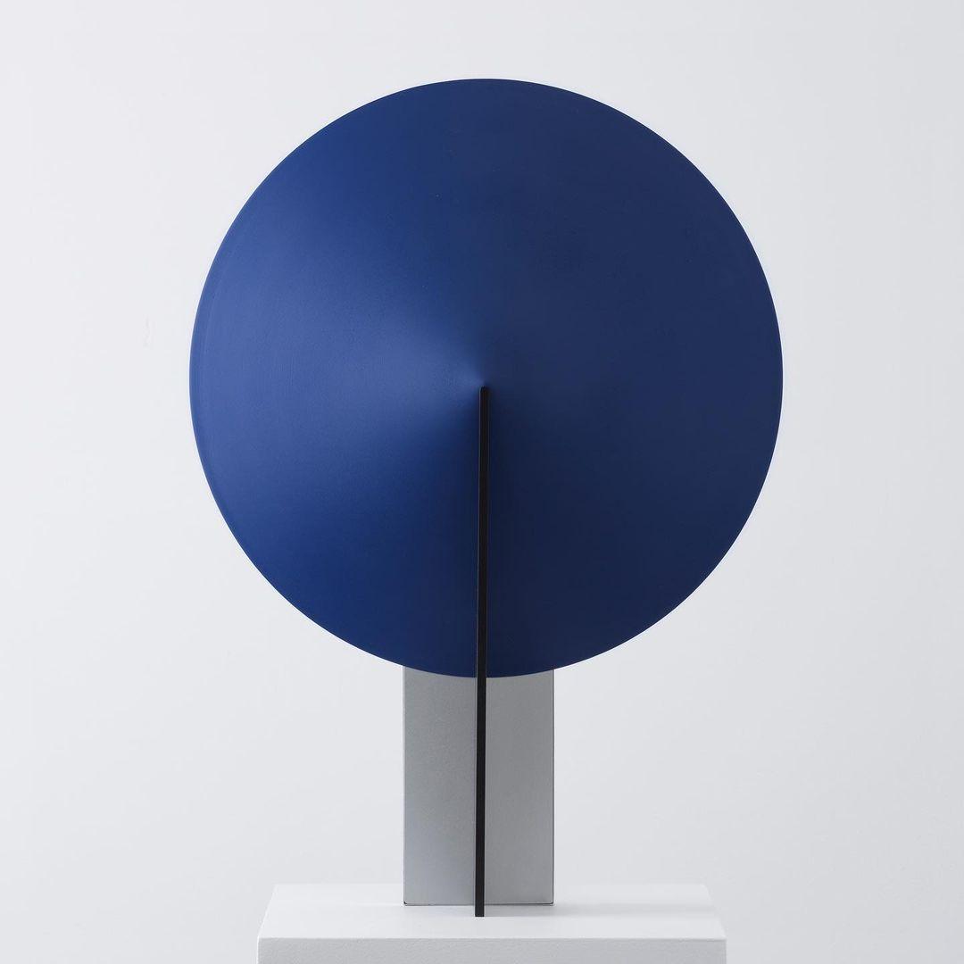 Cis lampada da tavolo minimalista